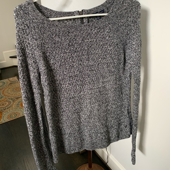 Sweater - Picture 1 of 2